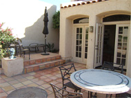 Phoenix real estate: A home seller who doesn't move out on time can create a legal tangle