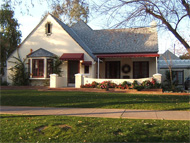 Phoenix real estate: Is Phoenix a buyer's market? You bet, but even more than that, it's a Realtor's market