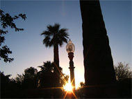Phoenix real estate: A by-owner home seller is no match for a skilled Phoenix Realtor